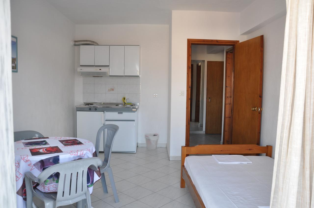 Apartments Stavroula Ηospitality Nea Nea Vrasna Exterior photo